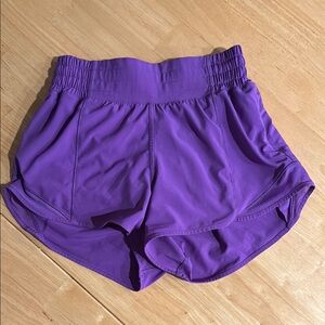 Lululemon Hotty Hot Shorts. Size 2.